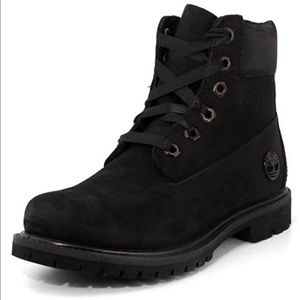 Timberland women’s black boots size 6